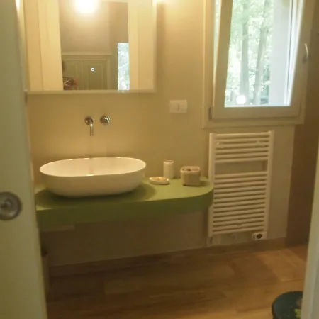 Casa Nel Bosco Bed & Breakfast Vergiate